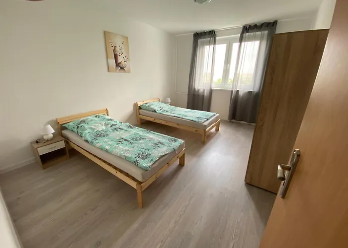 Neue Monteur Und Handwerker Thms 14 R 아파트 Wefensleben